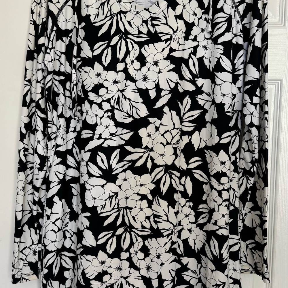 Black and White Floral Long Sleeve Cover Up